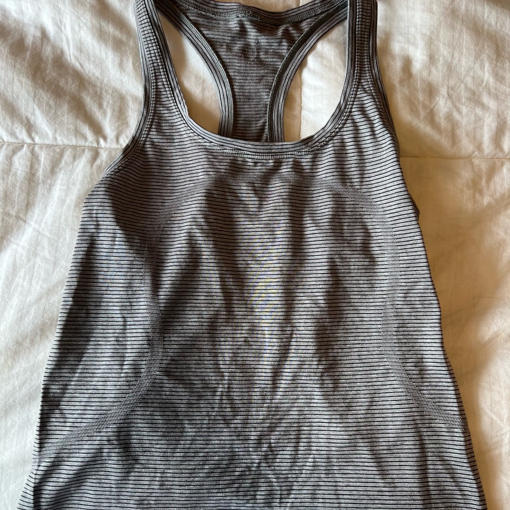 Lululemon tank top